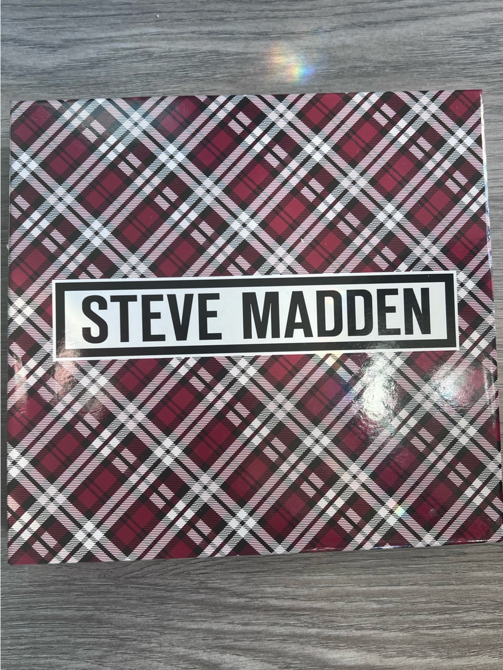 Steve Madden Black Wallet and Card Case with Gold Logo and Snap - Picture 4 of 4